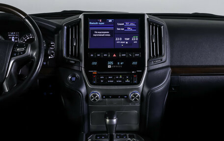 Toyota Land Cruiser 200, 2019 год, 6 156 000 рублей, 13 фотография