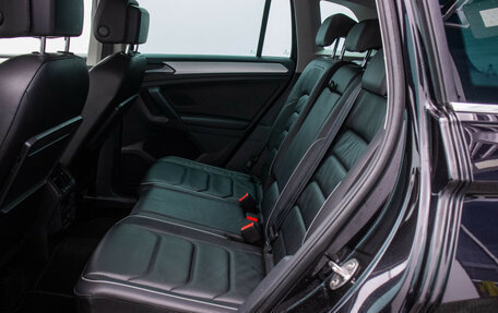 Volkswagen Tiguan II, 2018 год, 3 062 000 рублей, 11 фотография