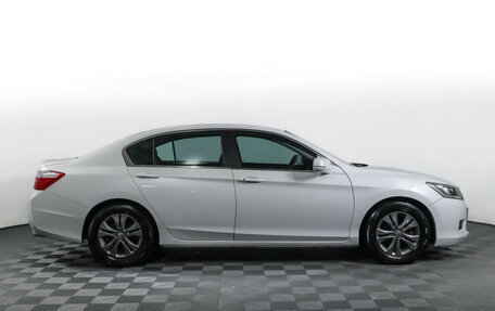 Honda Accord IX рестайлинг, 2013 год, 1 697 000 рублей, 4 фотография