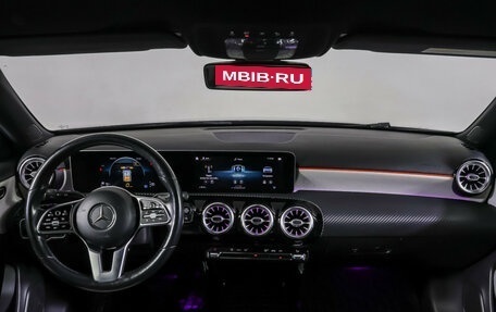 Mercedes-Benz A-Класс, 2019 год, 1 826 000 рублей, 14 фотография