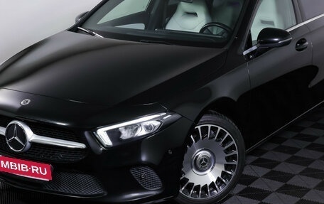 Mercedes-Benz A-Класс, 2019 год, 1 826 000 рублей, 22 фотография
