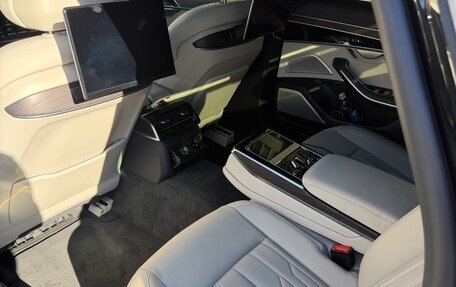 Audi A8, 2022 год, 13 500 000 рублей, 12 фотография