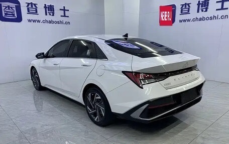 Hyundai Elantra, 2023 год, 1 218 000 рублей, 7 фотография