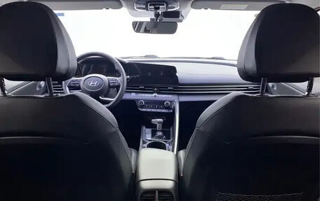 Hyundai Elantra, 2023 год, 1 218 000 рублей, 19 фотография