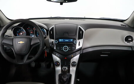 Chevrolet Cruze II, 2014 год, 799 000 рублей, 9 фотография