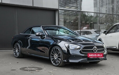Mercedes-Benz E-Класс, 2021 год, 6 500 000 рублей, 3 фотография