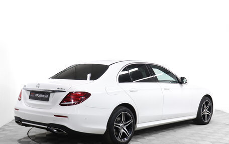 Mercedes-Benz E-Класс, 2019 год, 3 648 000 рублей, 5 фотография