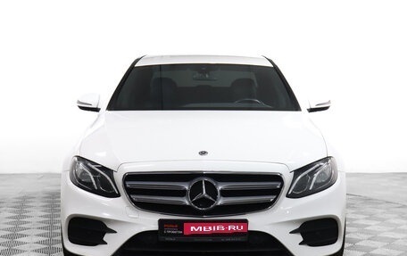 Mercedes-Benz E-Класс, 2019 год, 3 648 000 рублей, 2 фотография