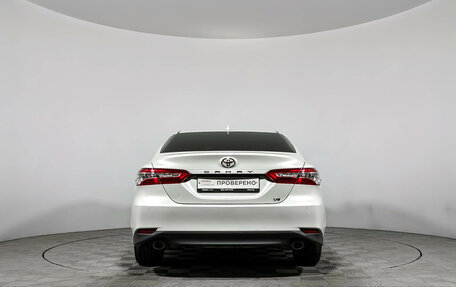 Toyota Camry, 2019 год, 2 450 000 рублей, 6 фотография