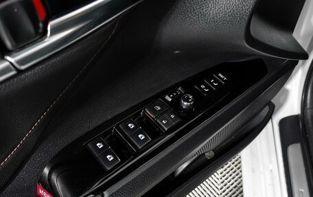 Toyota Camry, 2019 год, 2 450 000 рублей, 10 фотография