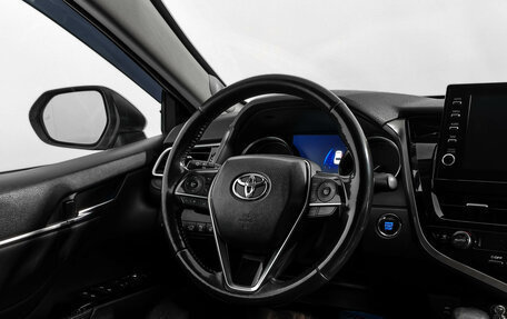 Toyota Camry, 2019 год, 2 450 000 рублей, 18 фотография