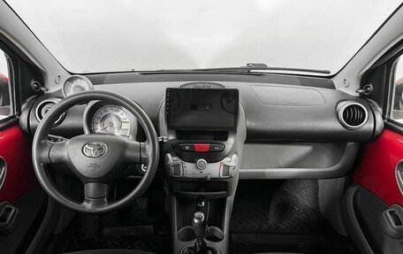 Toyota Aygo II, 2007 год, 329 000 рублей, 11 фотография