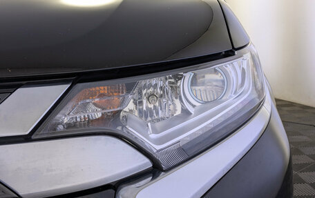 Mitsubishi Outlander III рестайлинг 3, 2019 год, 1 870 000 рублей, 11 фотография