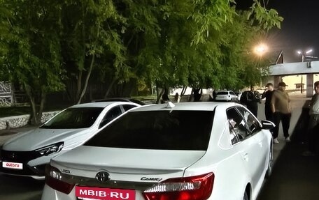 Toyota Camry, 2011 год, 1 700 000 рублей, 3 фотография