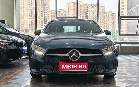 Mercedes-Benz A-Класс, 2019 год, 1 620 008 рублей, 2 фотография