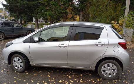 Toyota Vitz, 2015 год, 845 000 рублей, 2 фотография