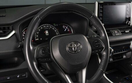 Toyota RAV4, 2021 год, 3 870 000 рублей, 13 фотография