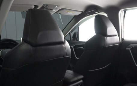 Toyota RAV4, 2021 год, 3 870 000 рублей, 12 фотография
