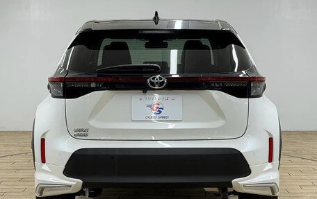 Toyota Yaris Cross, 2021 год, 1 515 000 рублей, 3 фотография