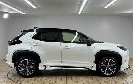 Toyota Yaris Cross, 2021 год, 1 515 000 рублей, 10 фотография