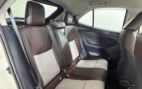 Toyota Yaris Cross, 2021 год, 1 515 000 рублей, 15 фотография