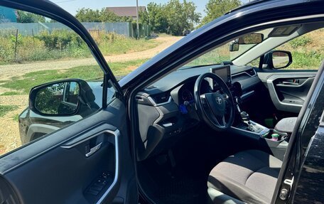 Toyota RAV4, 2019 год, 3 100 000 рублей, 6 фотография