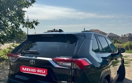 Toyota RAV4, 2019 год, 3 100 000 рублей, 4 фотография