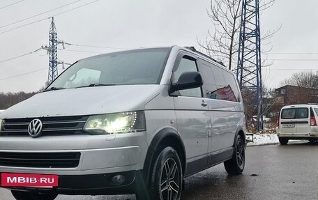 Volkswagen Multivan T5, 2012 год, 1 700 000 рублей, 3 фотография