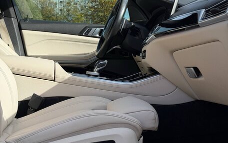 BMW X5, 2019 год, 5 300 000 рублей, 15 фотография