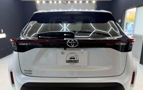 Toyota Yaris Cross, 2023 год, 1 528 000 рублей, 5 фотография