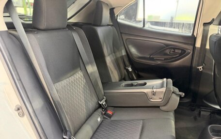 Toyota Yaris Cross, 2023 год, 1 528 000 рублей, 13 фотография