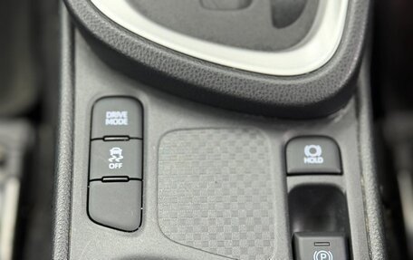 Toyota Yaris Cross, 2023 год, 1 528 000 рублей, 19 фотография