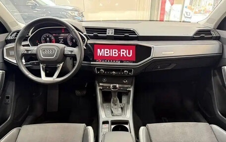Audi Q3, 2023 год, 1 900 000 рублей, 9 фотография