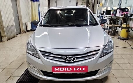 Hyundai Solaris II рестайлинг, 2016 год, 849 000 рублей, 2 фотография