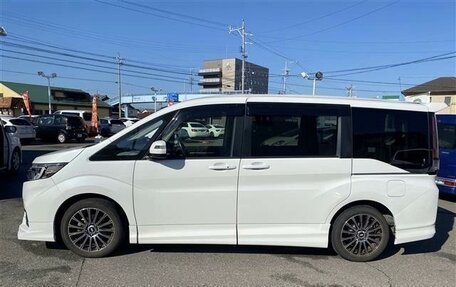 Honda Stepwgn IV рестайлинг, 2020 год, 1 885 000 рублей, 10 фотография