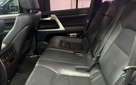 Toyota Land Cruiser 200, 2018 год, 4 900 000 рублей, 4 фотография