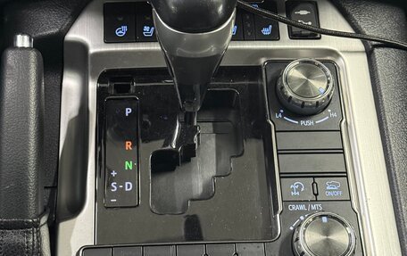 Toyota Land Cruiser 200, 2018 год, 4 900 000 рублей, 9 фотография