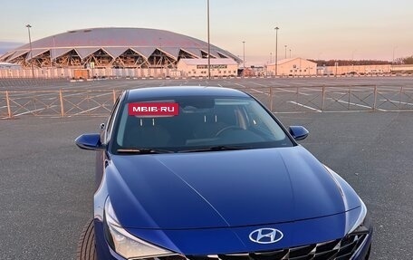 Hyundai Elantra, 2020 год, 2 200 000 рублей, 4 фотография
