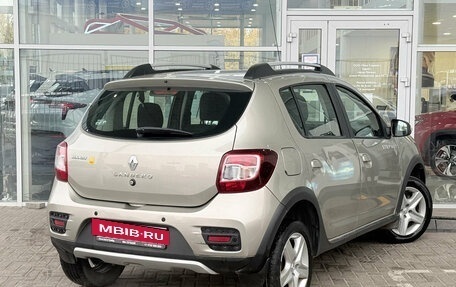 Renault Sandero II рестайлинг, 2015 год, 999 000 рублей, 2 фотография