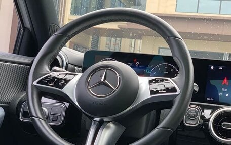 Mercedes-Benz A-Класс, 2023 год, 2 160 000 рублей, 12 фотография