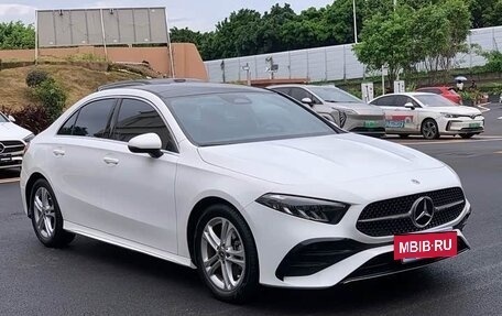 Mercedes-Benz A-Класс, 2023 год, 2 160 000 рублей, 3 фотография