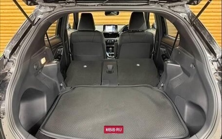 Toyota Yaris Cross, 2023 год, 1 533 000 рублей, 24 фотография