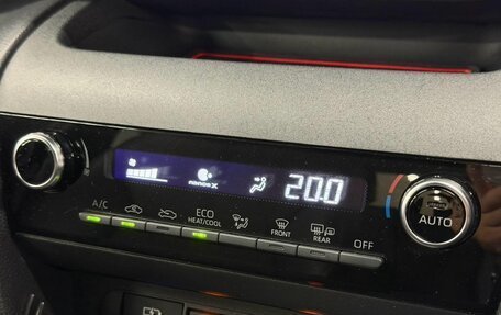 Toyota Yaris Cross, 2023 год, 1 533 000 рублей, 28 фотография