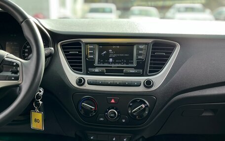 Hyundai Solaris II рестайлинг, 2018 год, 1 279 000 рублей, 20 фотография