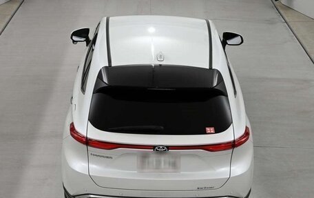 Toyota Harrier, 2023 год, 2 900 000 рублей, 5 фотография