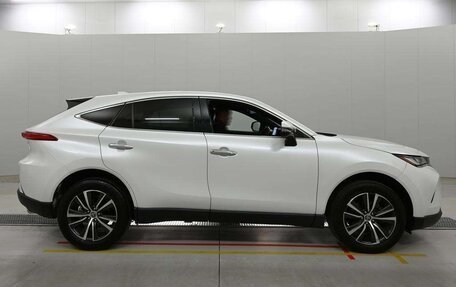 Toyota Harrier, 2023 год, 2 900 000 рублей, 8 фотография