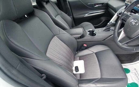 Toyota Harrier, 2023 год, 2 900 000 рублей, 11 фотография