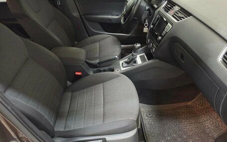 Skoda Octavia, 2015 год, 1 100 000 рублей, 13 фотография
