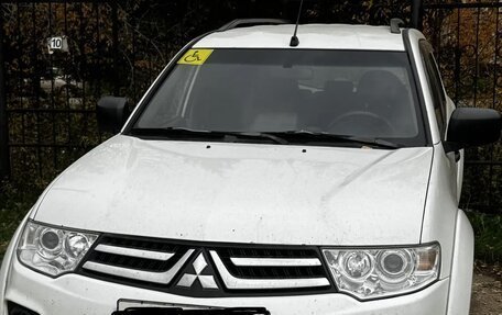 Mitsubishi Pajero Sport II рестайлинг, 2015 год, 1 590 000 рублей, 4 фотография