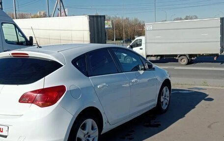 Opel Astra J, 2011 год, 560 000 рублей, 5 фотография